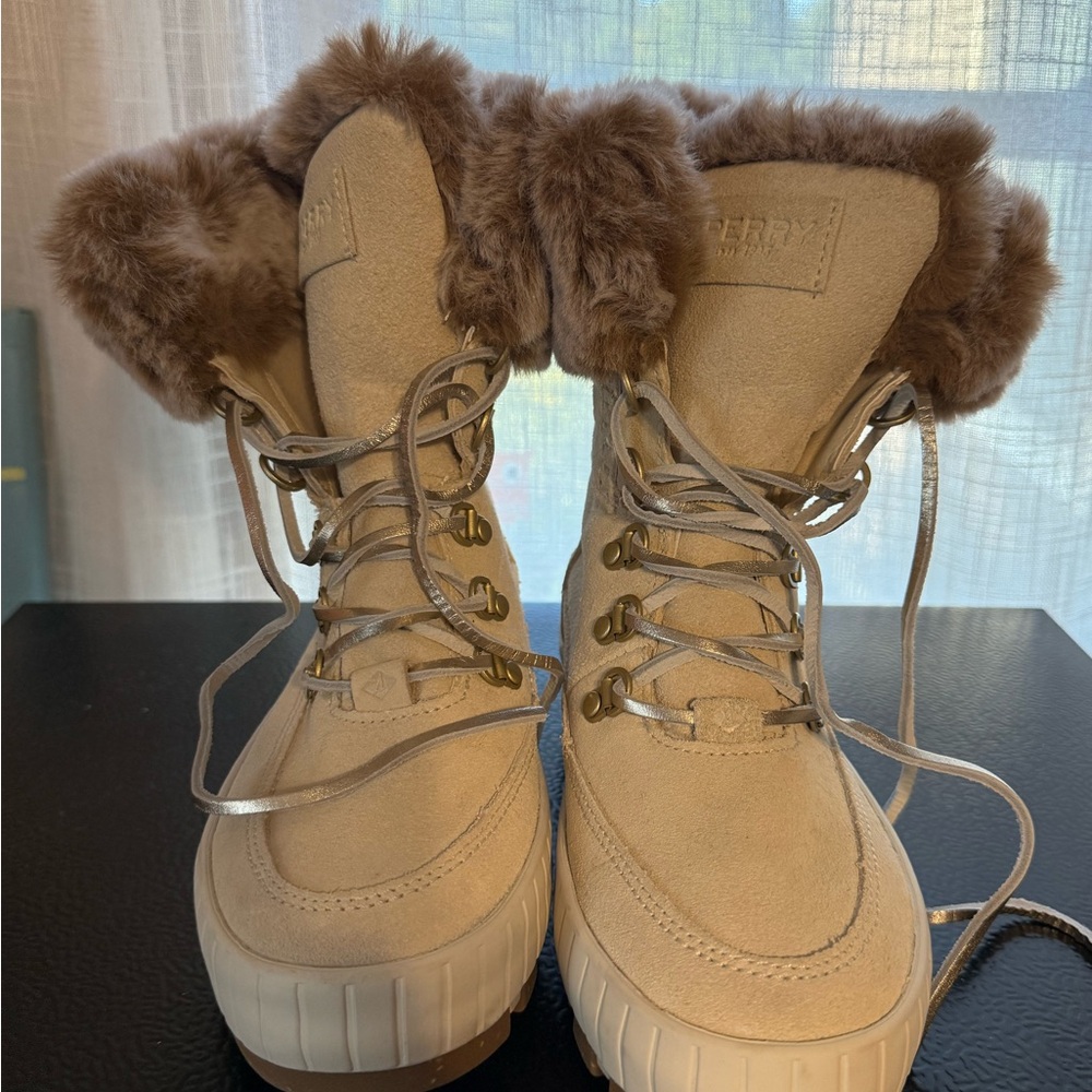 Sperry Women's Tan Fur-Lined Winter Boots